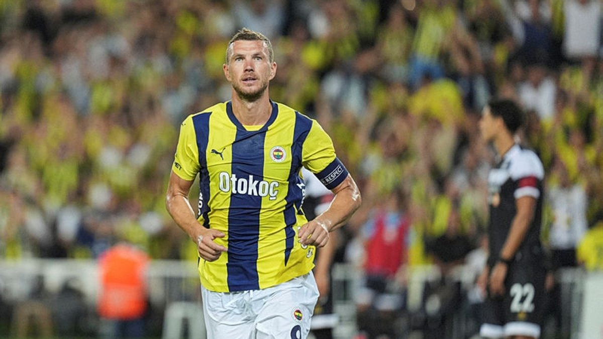 FENERBAHÇE HABERİ: Edin Dzeko’dan En-Nesyri sözleri!