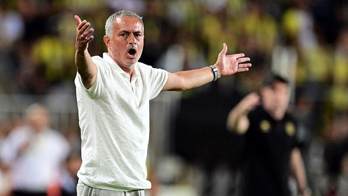 FENERBAHÇE HABERİ: Jose Mourinho’dan En-Nesyri açıklaması! Çift forvet oynatacak mı?