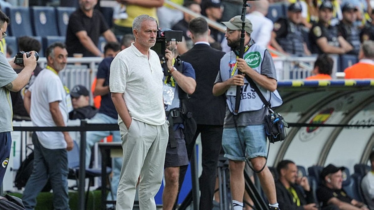 Fenerbahçe’de Mourinho iç sahada ilk resmi maçında!