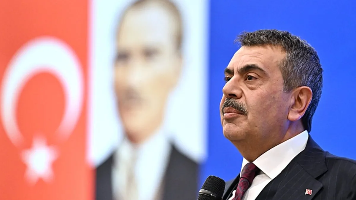 Bakan Tekin’den Cumhuriyet Bayramı mesajı: Cumhuriyetimiz, köklerinden aldığı kuvvetle yarınlara uzanacak