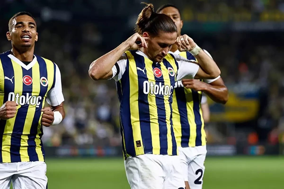 Crespo’dan ses getirecek sözler: Eğer biz şampiyon olamıyorsak Fenerbahçe olsun